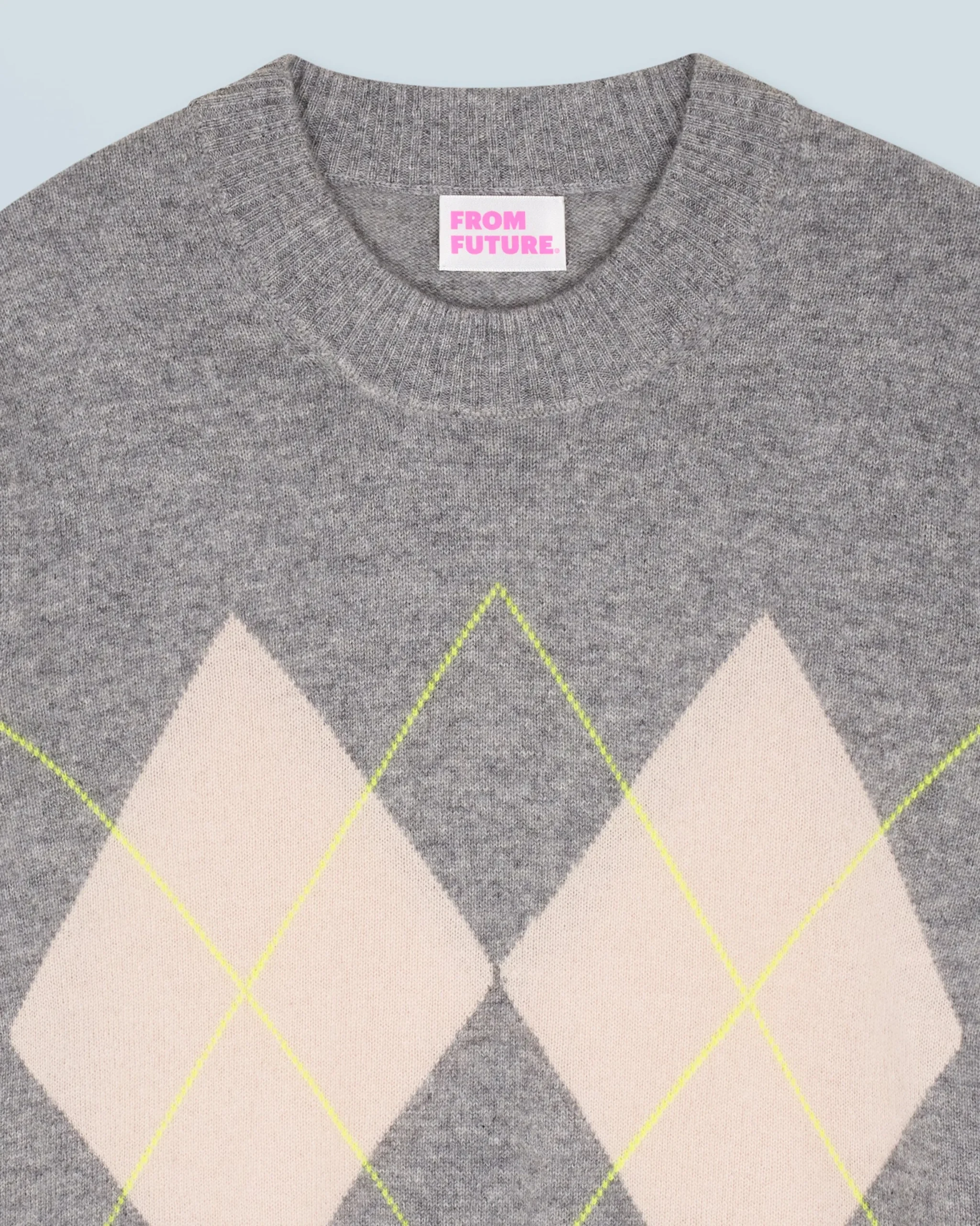Crewneck Diamond Pattern Sweater