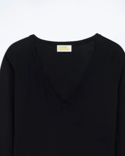 Long Sleeve V-Neck T-shirt